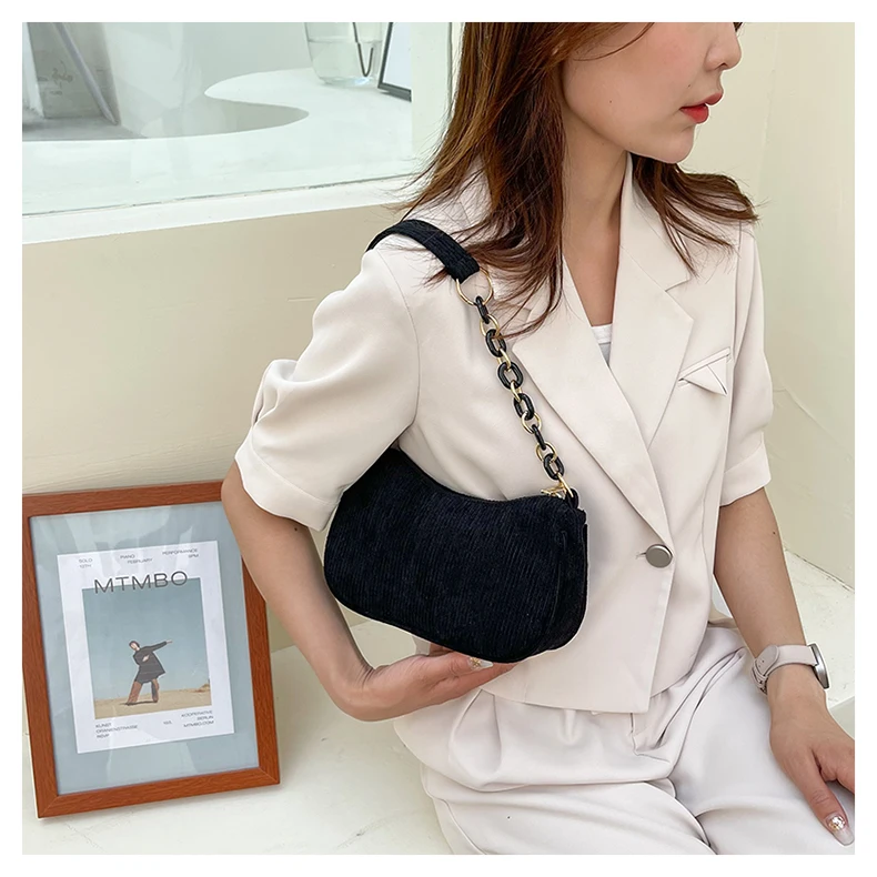 

Wholesale New Korean Version Chain Underarm Bag Cheap Shoulder Hand Bags for Women