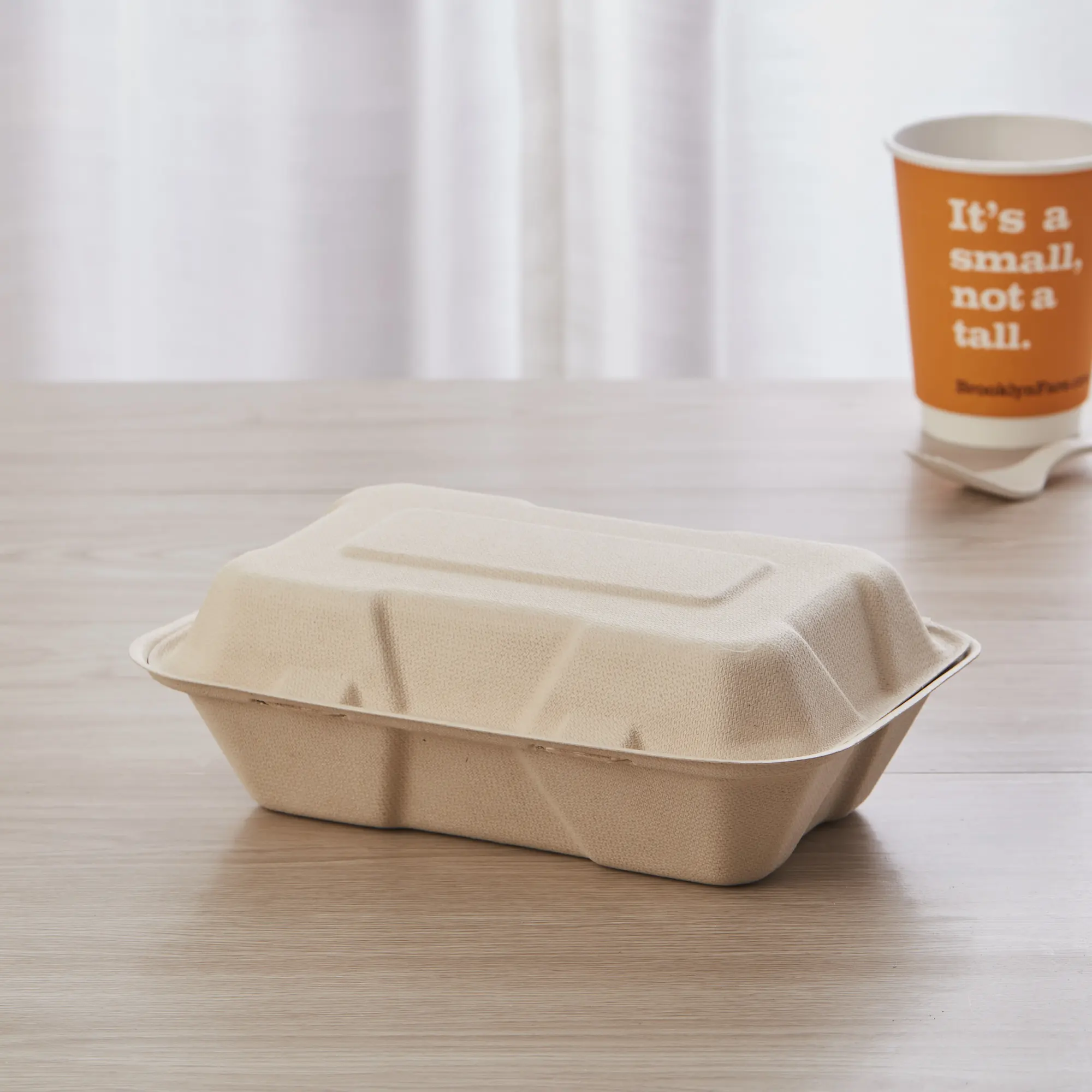
Disposable Tableware Biodegradable Sugarcane Box 9'*6' 