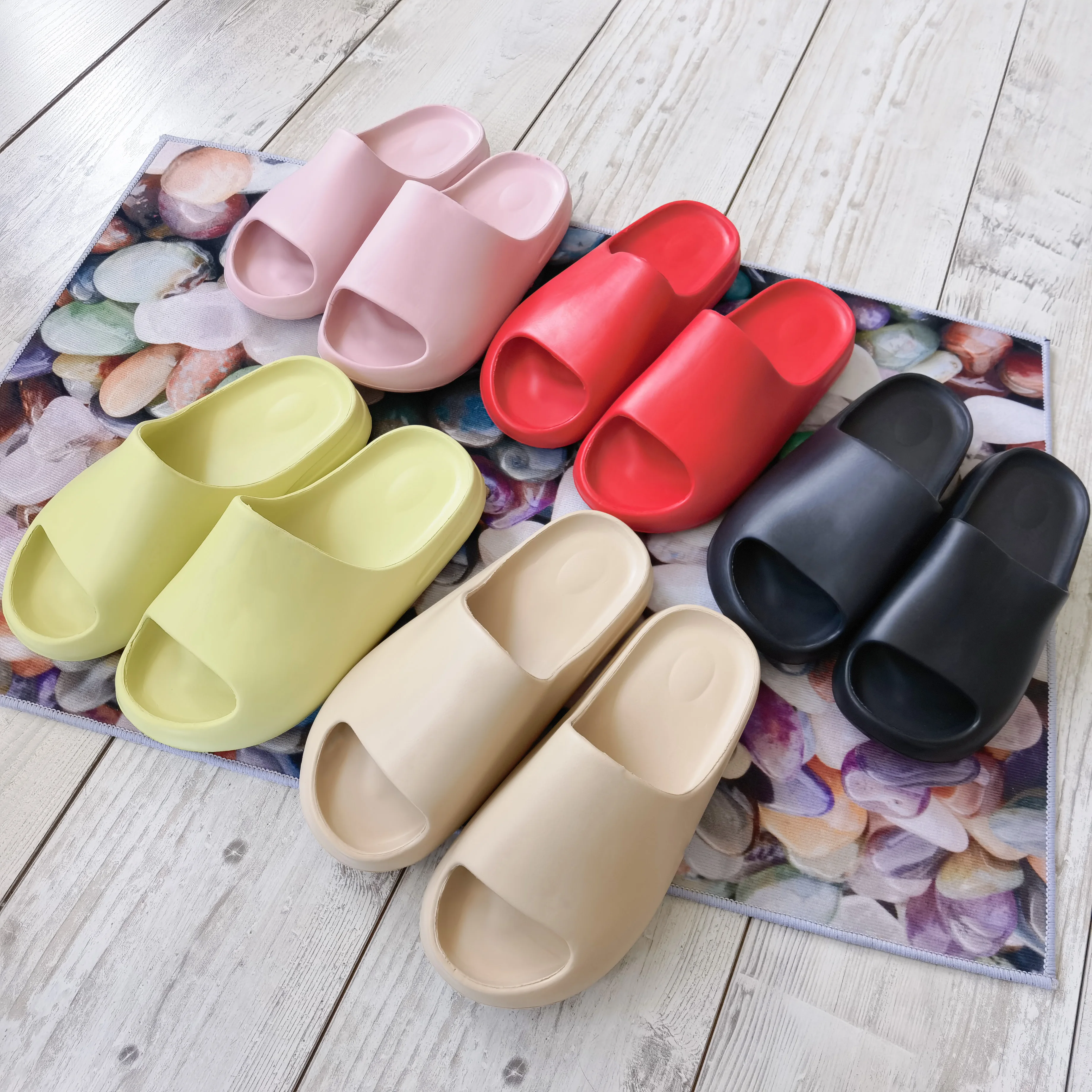 

2021 Customize Comfortable Sandals for Women and Ladies, Customized color