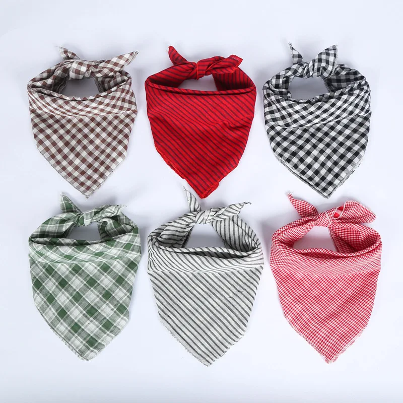

Wholesale Washable Plaid Pet Scarf Adjustable Dog Triangle Bandana, Colorful
