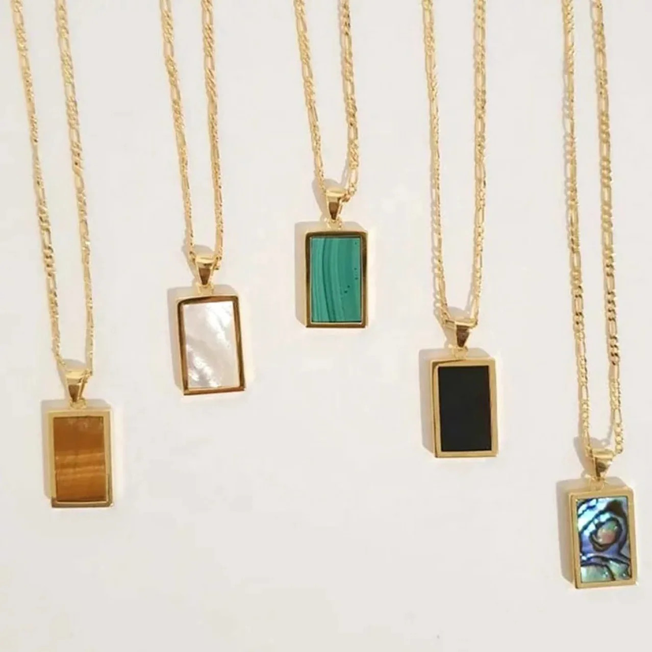 

Fashion Jewelry Wholesale Colorful White Necklace Rectangle Pendant Necklace Stainless Steel Necklace