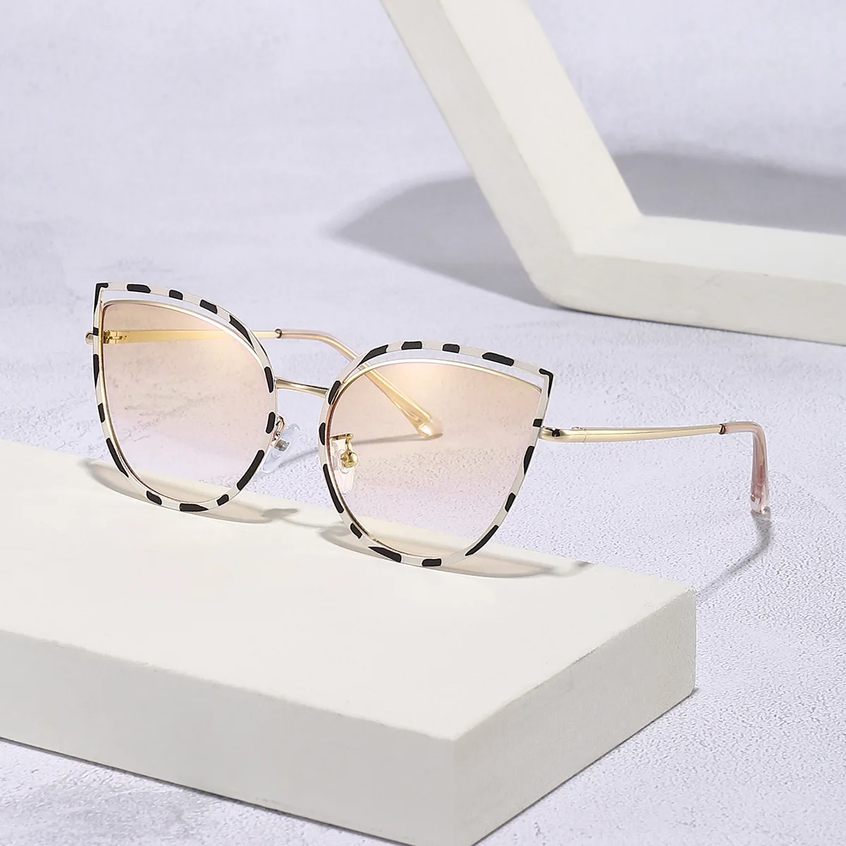 

Fashion luxury sun glasses new trendy ladies personality metal sunglasses sunglass 2023