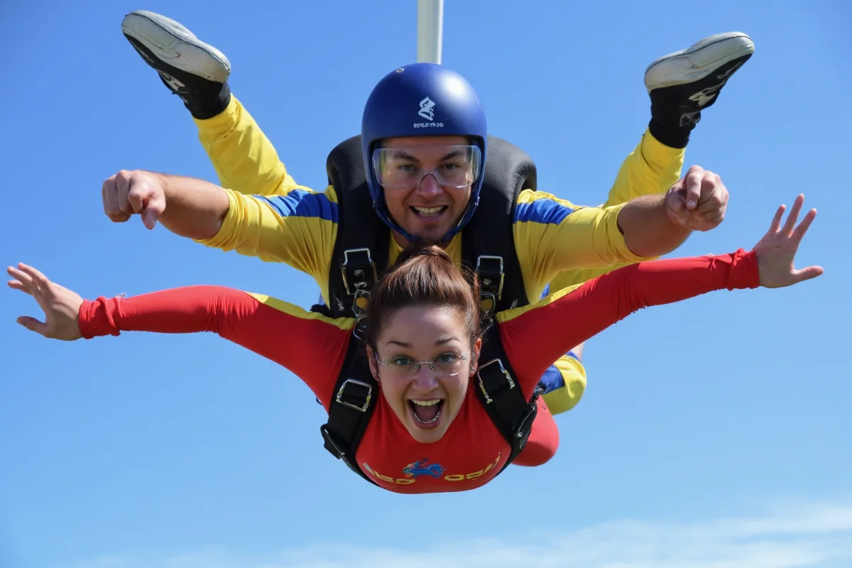 how long does skydiving last
