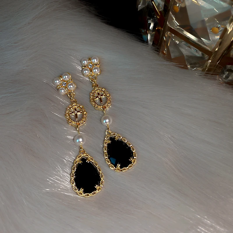 

fashion trendy gold plated crystal water drop earrings chandelier