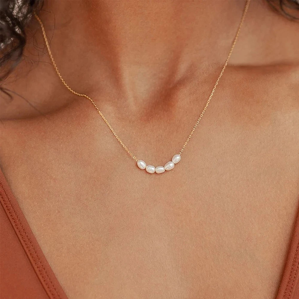 EManco Fashion Korean Pearl Necklace Freshwater Pearl Beads Clavicle Necklace Smile Shape Stainless Steel Jewelry Wholesale