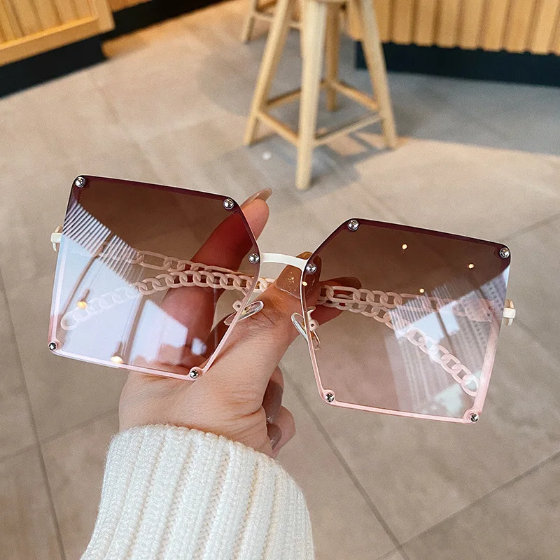 

New Fashion Gradient Women Vintage Alloy Chain Frame Square sunglasses chained Female Elegant Shades guoci brand sunglasses
