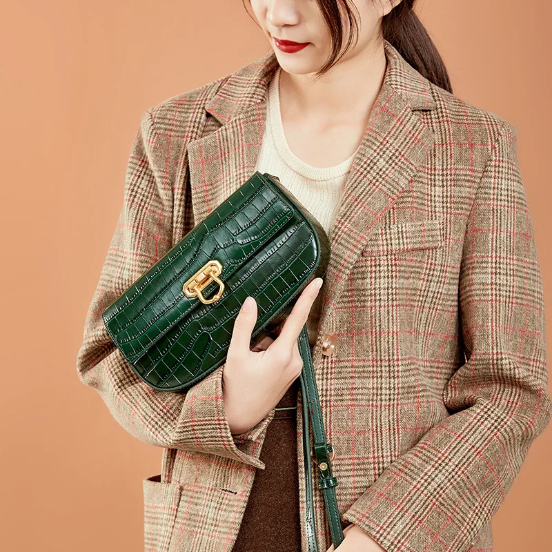 

Genuine Leather Handbags Retro Crocodile Pattern Fashion Simple Shoulder Saddle Bag