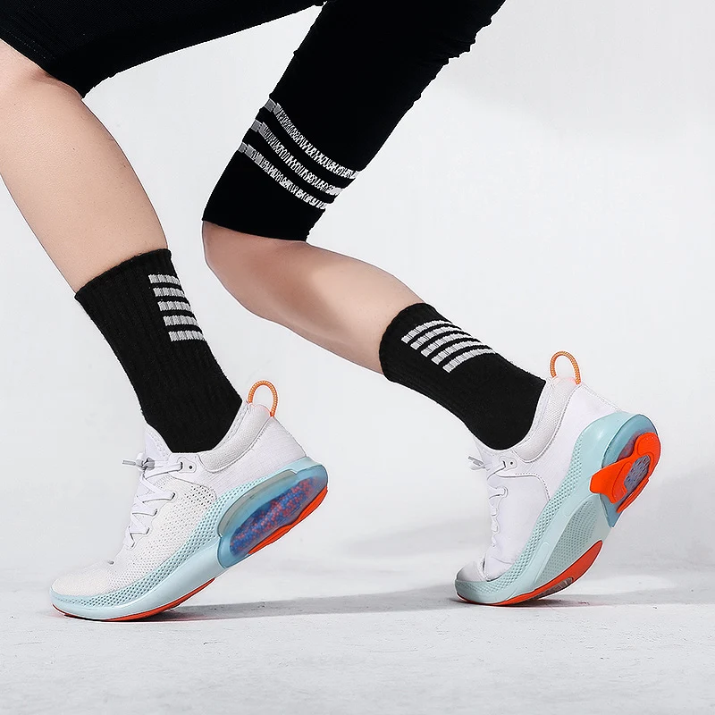 
2020 Hot Sale Unbranded Joyride Sports Shoe Air Elastic Particles Running Shoes 