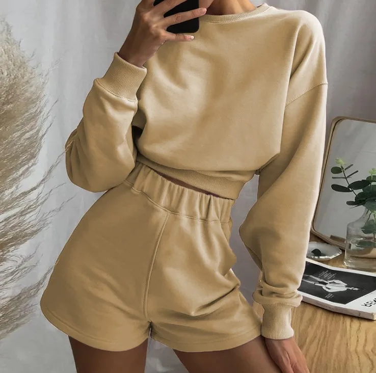 

Autumn 2021 new solid pure color loose waist slimming long sleeve hoodie shorts set
