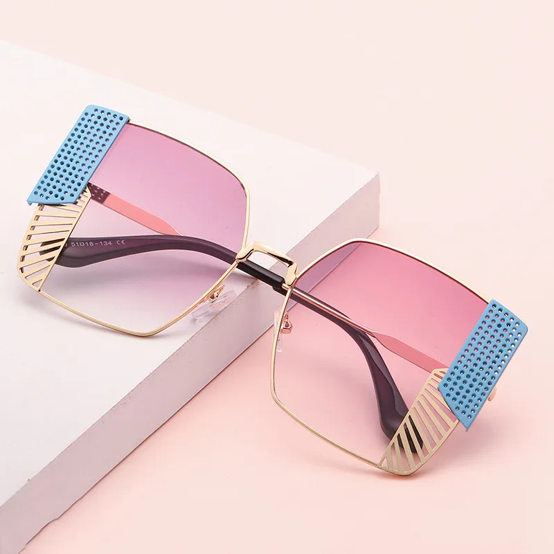 

Metal Square Wholesale Sun Glasses Unisex Trendy embellish Sun Glasses