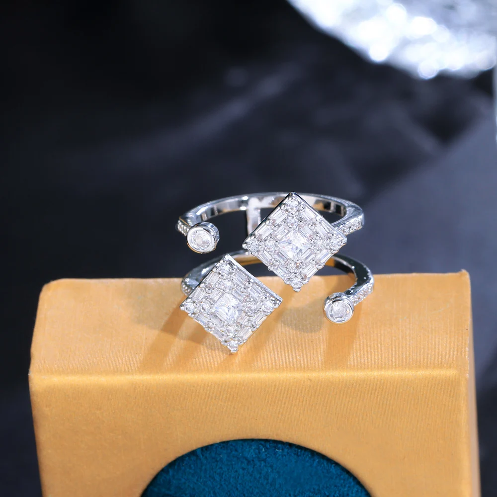 Shiny White Cubic Zirconia Alloy Silver Plated Wedding Adjustable Open Ring Jewelry for Women Accessories with Competitive Price
