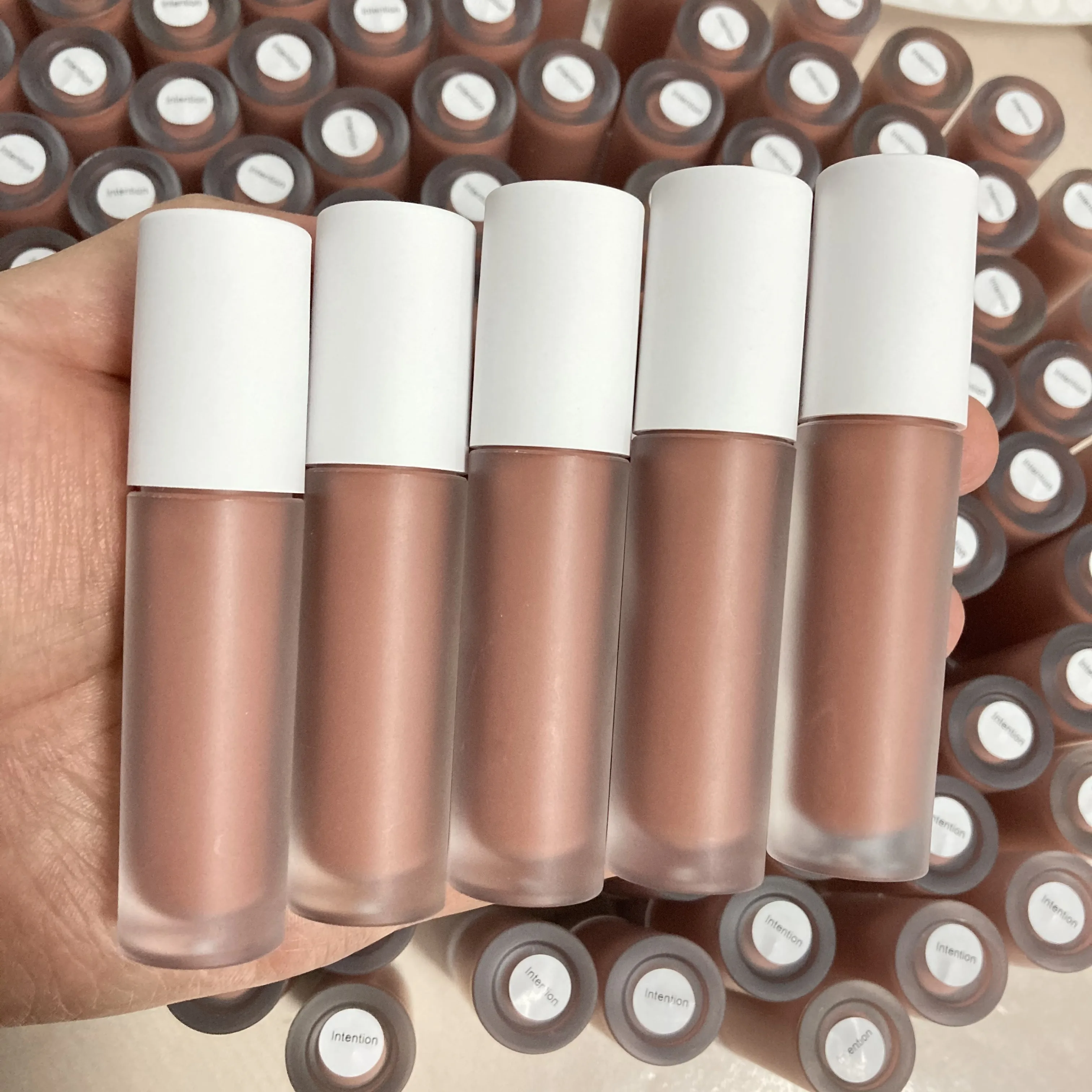 

Customized lip gloss tube natural 33 color nude crystal lip gloss tubes private label