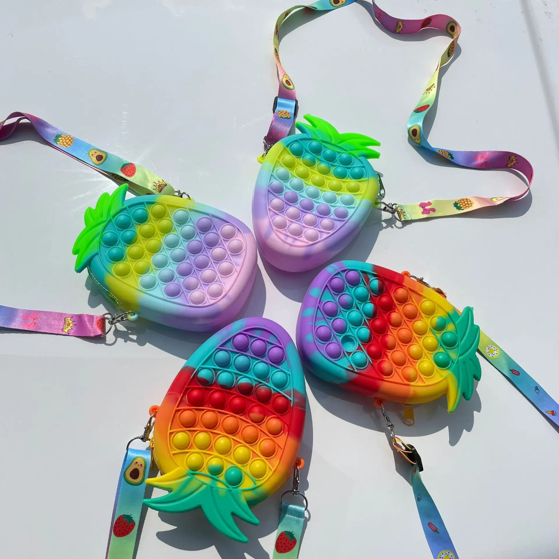 

2021 Hot Selling kids Pop It Push Bubble Fidget Toy Rainbow Unicorn Purse and handbags little girls mini cute coin purse pop it, 11 colors