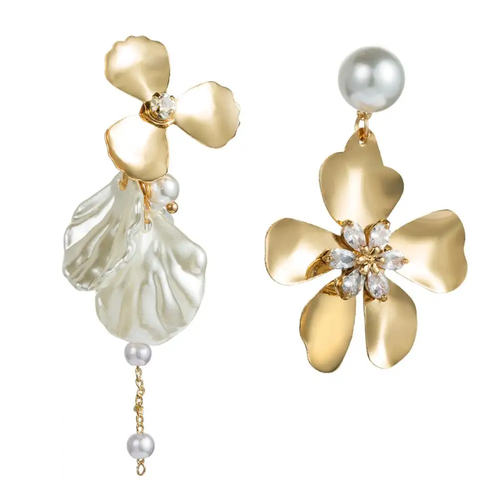 

Fashionable temperament alloy flower resin leaf pearl eardrop asymmetric earrings European and American retro earrings, As pic show