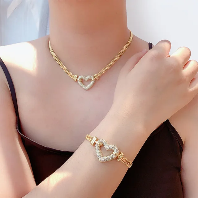 

Korean Ins Style Fashion Jewelry Personality Stacked Thick Chain Hip-Hop Style Golden Heart Shape Women Necklace Set