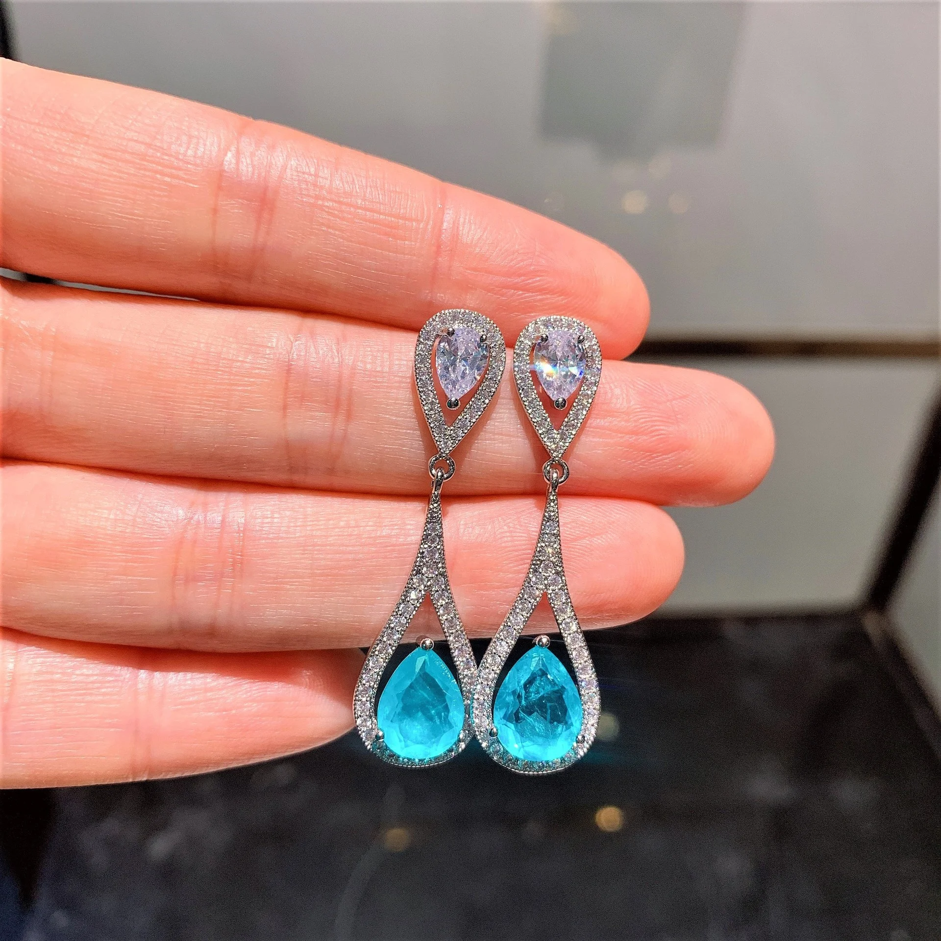 

Luxury Hypoallergenic Earring For Women Water Drop Cutting Tourmaline Gemstone Married Fine Jewelry Gifts, Picture shows