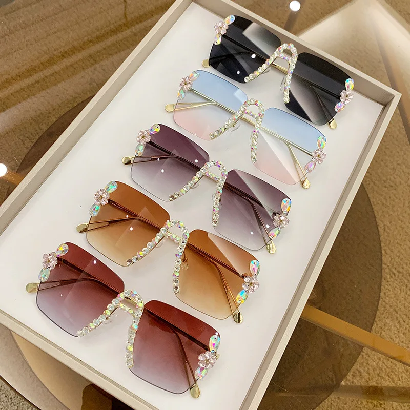 

Lunettes De Soleil 2022 Women Square A-line Rhinestone Sun Glasses Female Shades Rimless Gradient Sunglasses