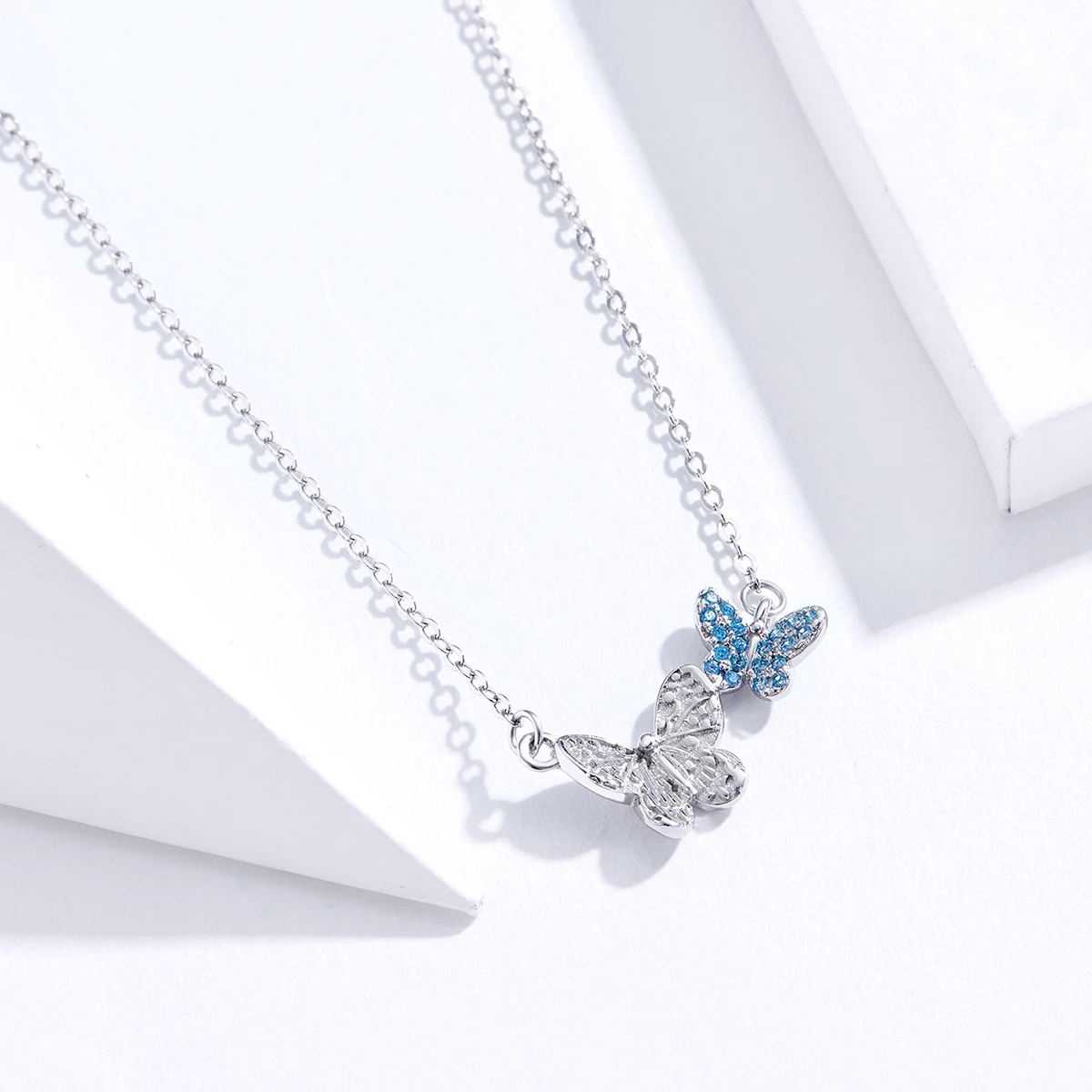 

Good Quality Factory Supply 925 Sterling Silver Accessories Women cute Blue Butterfly necklace trendy necklaces