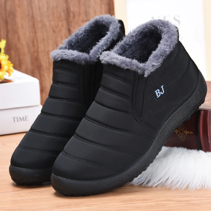 

M351 Comfortable Outdoor Warm Durable Flat Shoes Boot Women Winter Shoes, Black