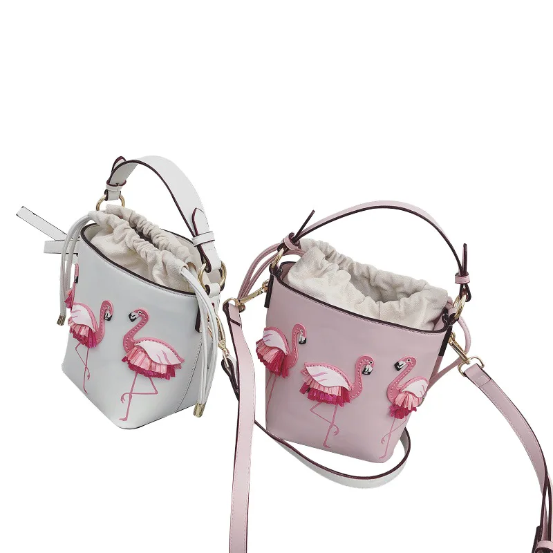 

Ladies Fashion PU Leather Hot Flamingo Brand Designer Messenger Bags Women Handbags Bucket Bag, Black, white