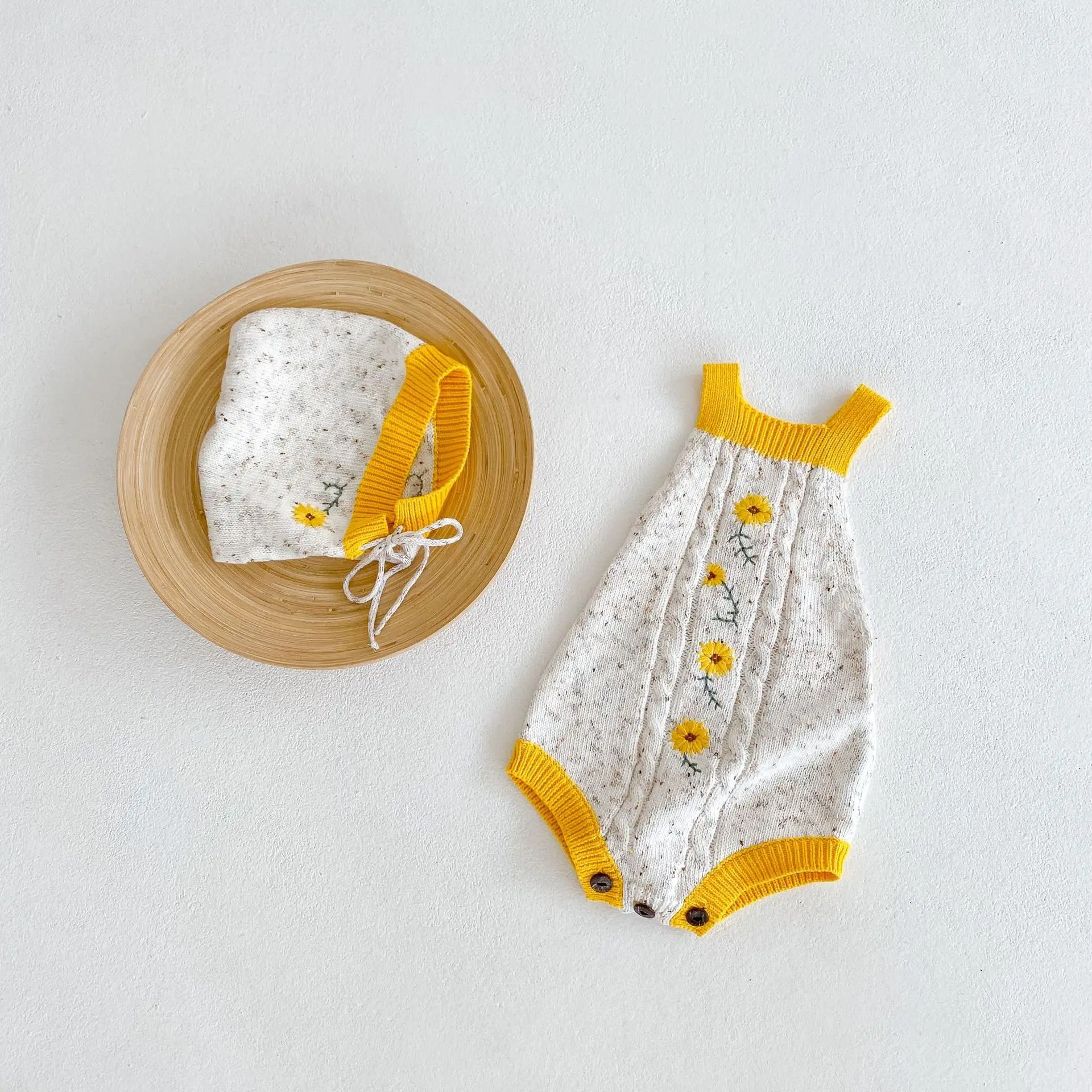 

Newborn Infant Bodysuit Baby Clothes romper cotton yarn knitted embroidered suspender jumpsuit fart triangle romper clothes