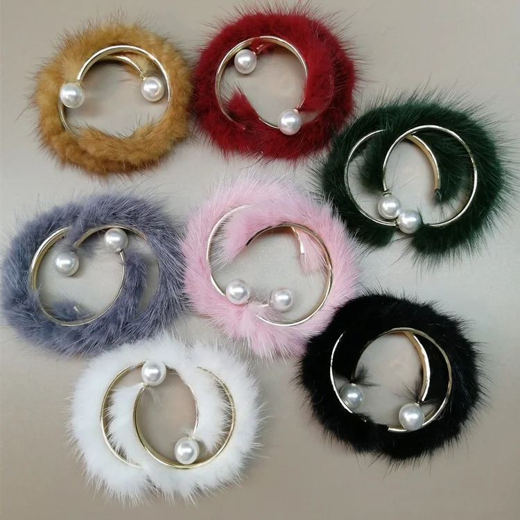 

Factory Supply 8.5cm Fur Hoop Earrings 5.5cm Big Circle Drop Earring Colorful Fur Arc Mink Earring, As picture display.