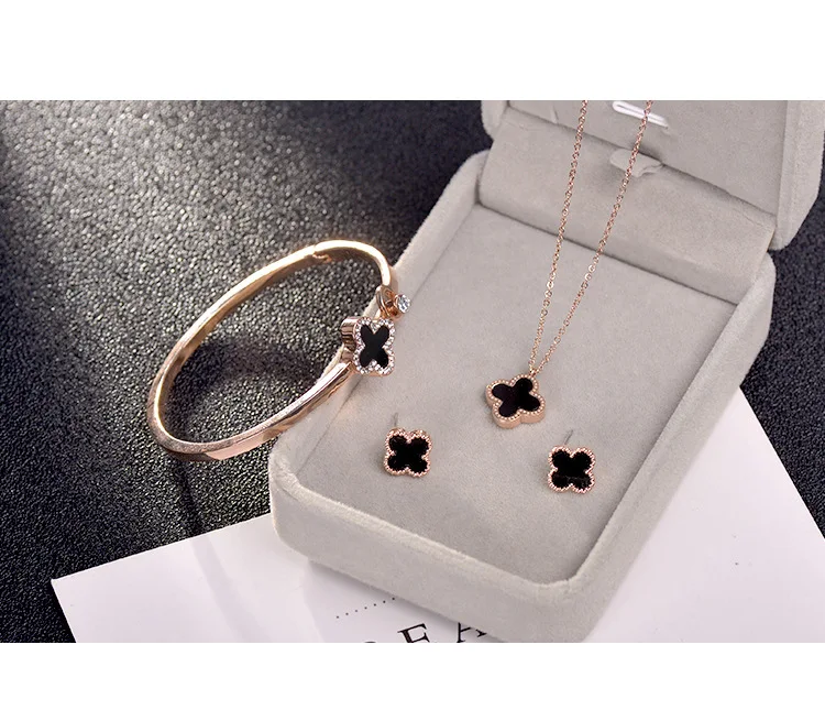 

Stainless Steel 18K Diamond Necklace Earrings Four-leaf Clover Necklace Rose Gold Bracelet Clavicle Chain jewelry Set, Avaliable