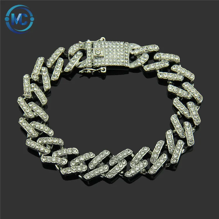 

2021Miami Rapper Iced Out Paved Punk Choker Blingbling Chain Cuban Link Chain Mens