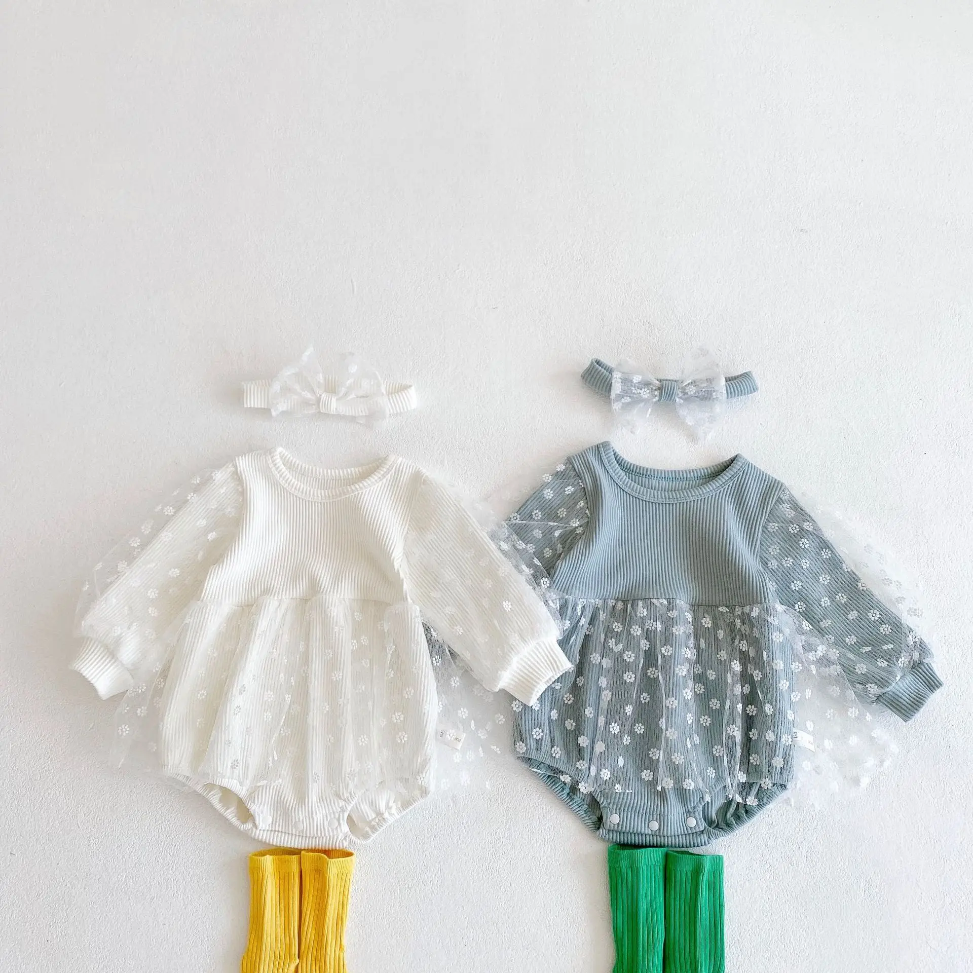 

Hot selling 2022 spring baby romper fleece new infant girl baby long sleeve flower gauze triangle romper skirt