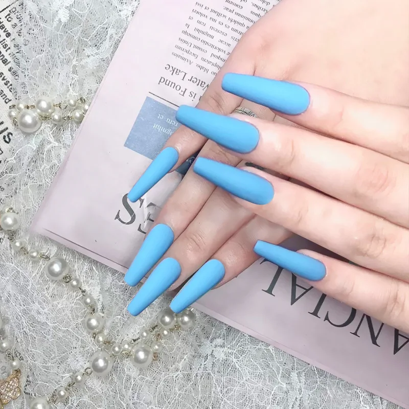 

Designed Reusable Blue French Manicure Fingernails Coffin Full Cover Winter Long Acrylic Nails False With Glue