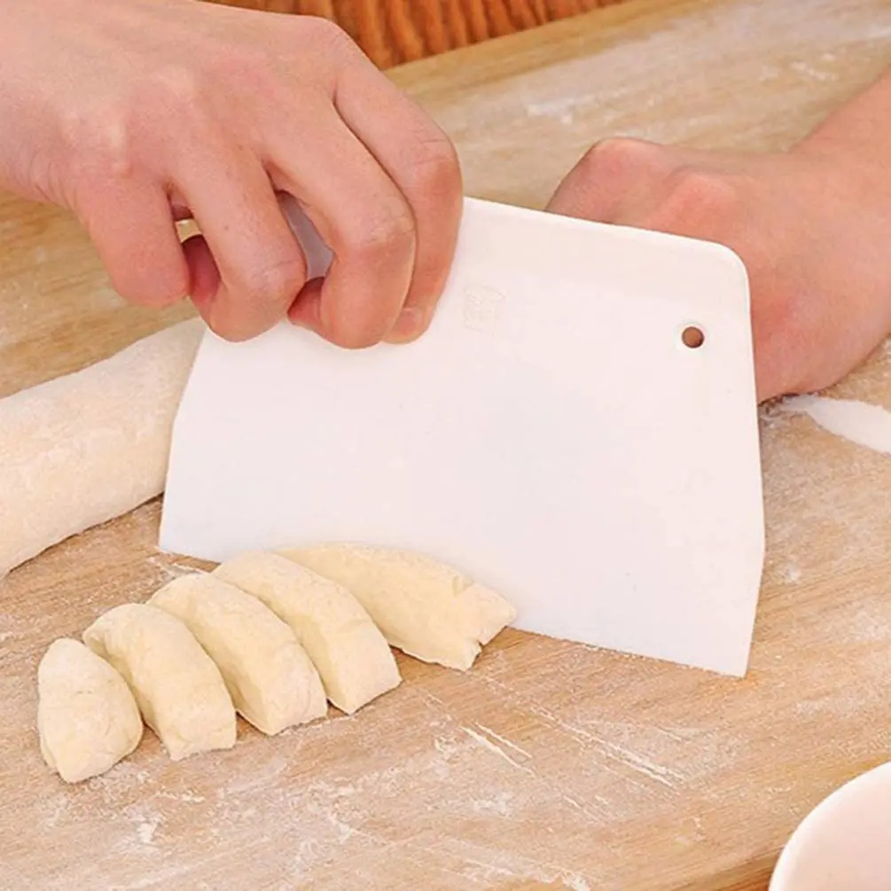

Cream Scraper Trapezoid Plastic Dough Bowl Scrapers Cutter Gadget Cutting Tools for Making Bread Cake Pastry