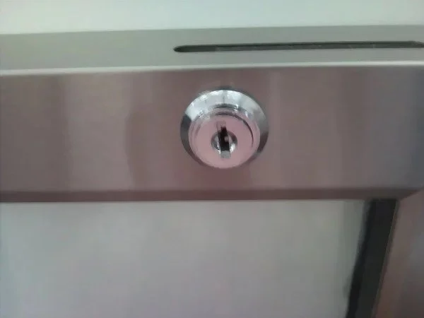 
Zhejiang Factory Counter Top Wine Cooler Glass Door Double Insulated Glass 