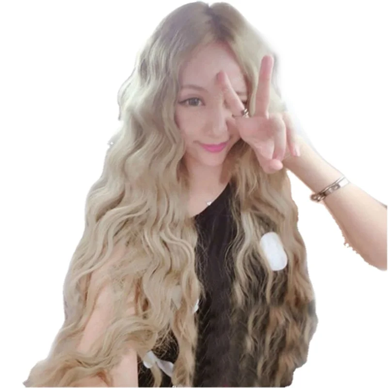 

Dropshipping Anime Cosplay Wig Female Long Curly Wig European and American Lolita