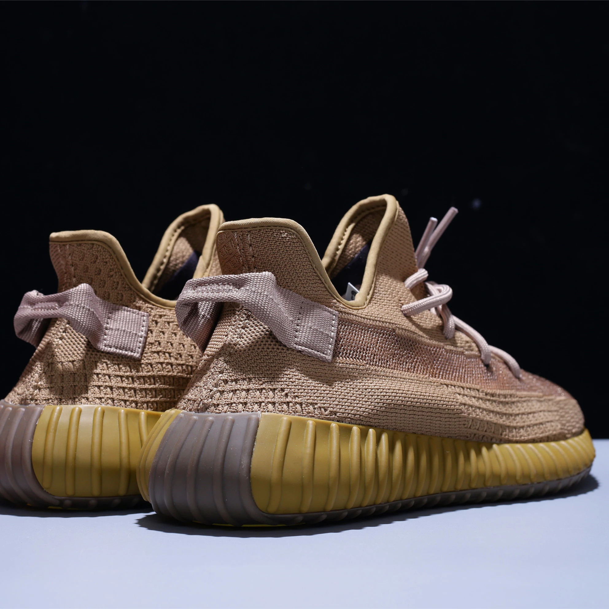 

high top quality 2020 new release yezzy 350 v2 FX9033 earth boots men women brand yeezi putian sneakers with euro size 36-48