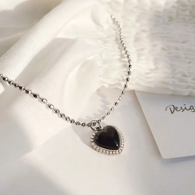 

ADELANTE High Quality Women's Cool Web Celebrity Love Collarbone Chain Heart Pendant Necklaces