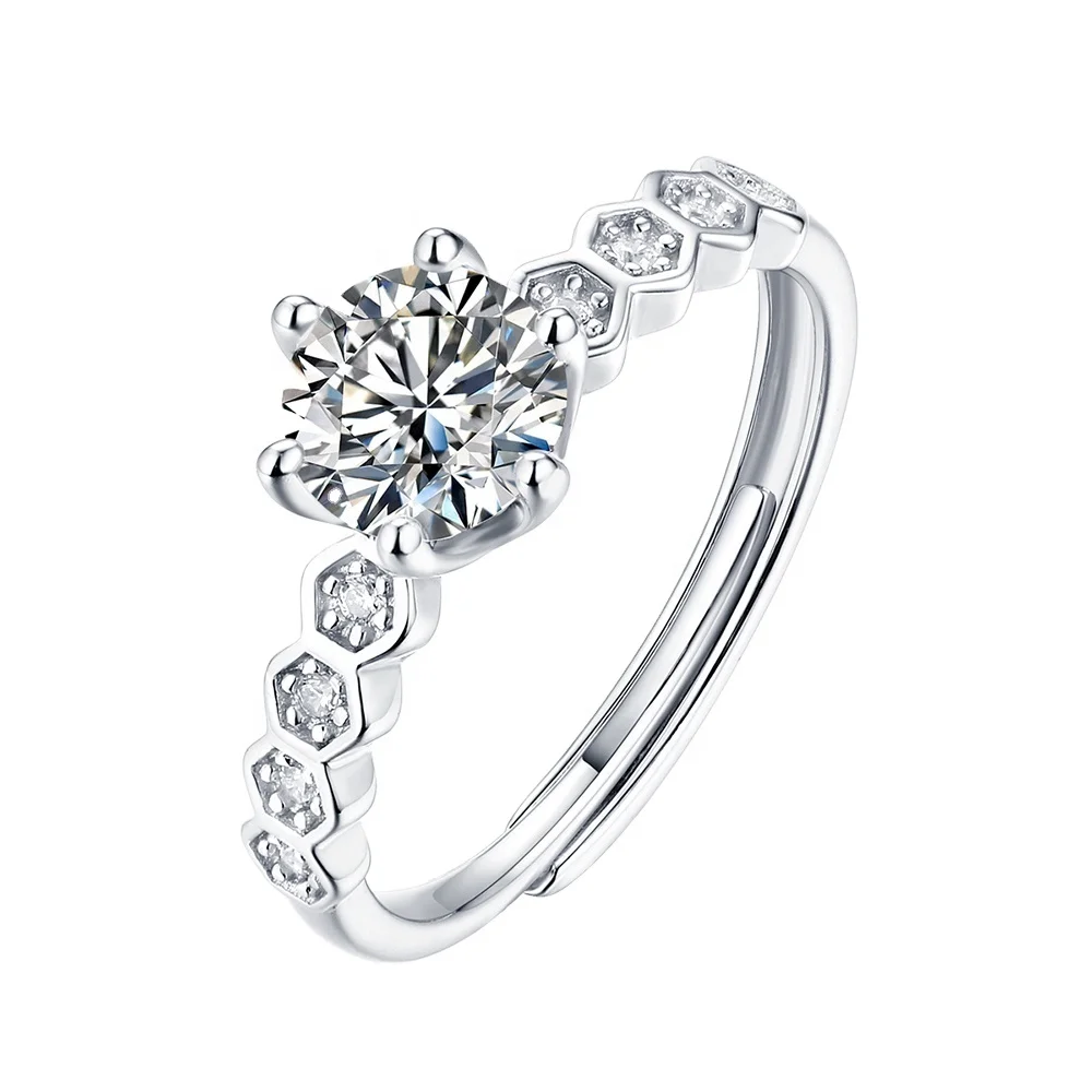 

0.5 Carat Latest Wedding Design Moissanite Silver Luxury Rings For Women