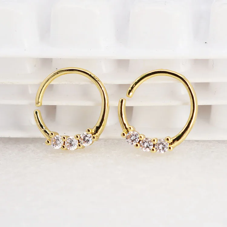 

2020 new Womans Fashion Dainty CZ Huggie Earrings, Women's Pretty Dainty CZ Micro Huggies Hoop Earring, Gold