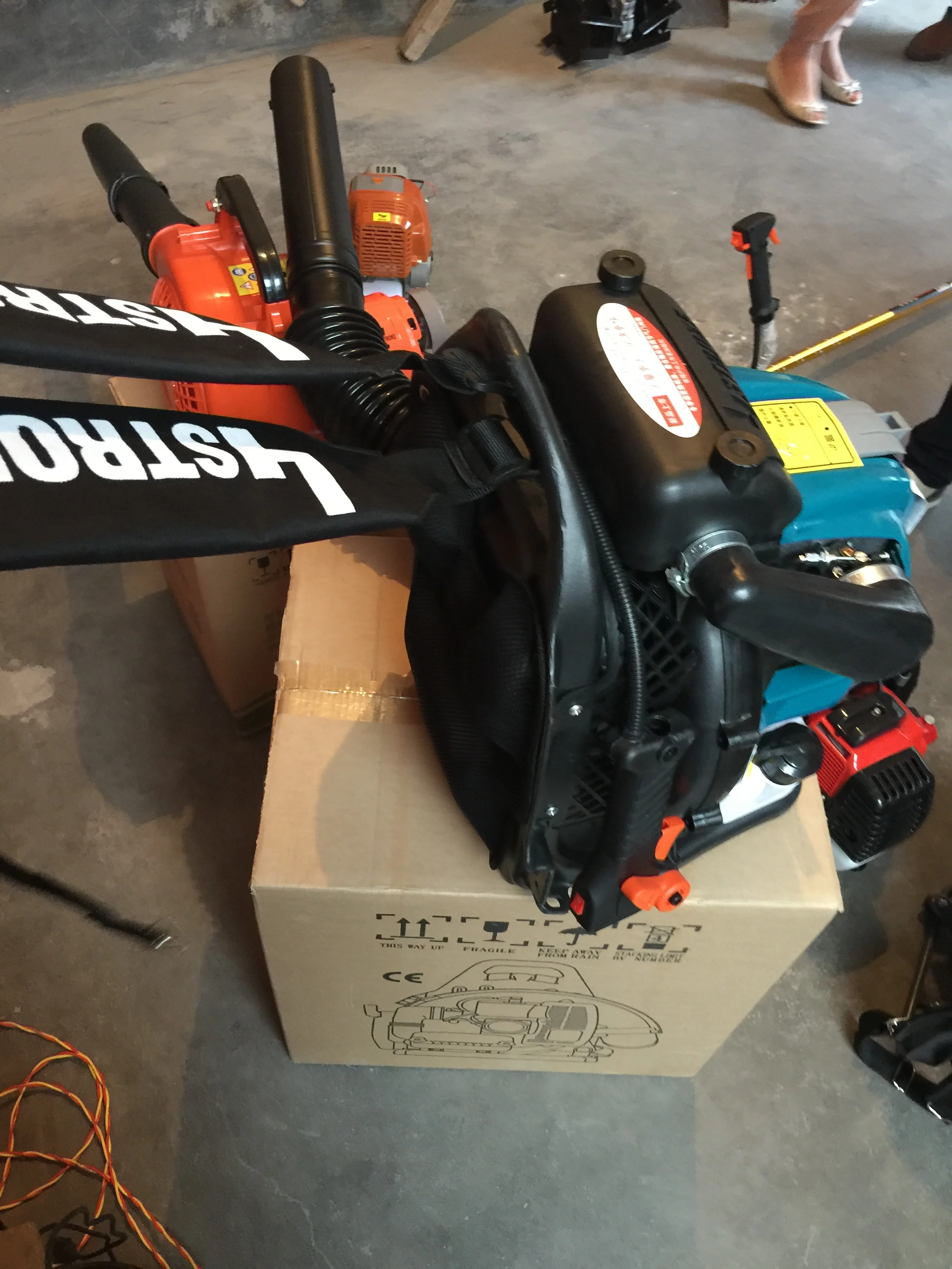 Knapsack four-stroke 75cc Garden Leaf Blowers low price