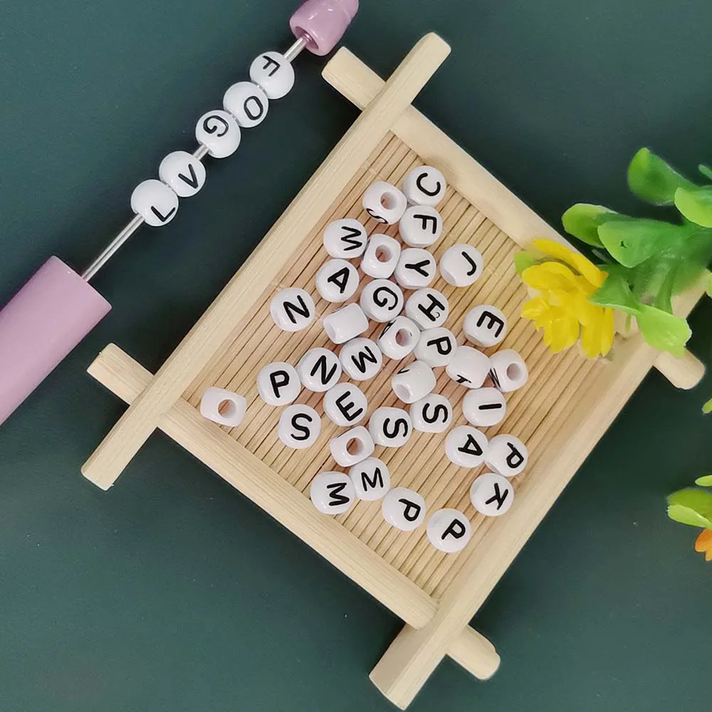 1000pcs 5*7mm Alphabet Beads White Flat Round White Acrylic Letter Beads for Bracelets Jewelry Making Name Keychains