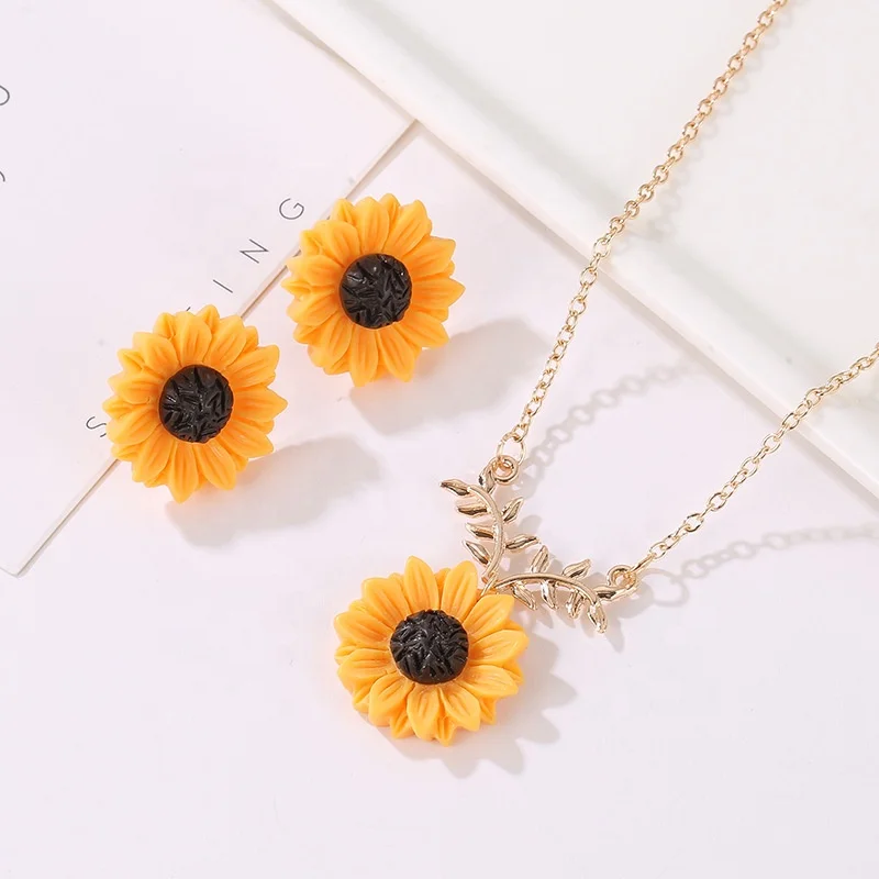 

Fashion Leaf Branch Sunflower Necklace for Women Party collares Ketting Accessories I Love You Necklace Jewelry Gift, Gold color