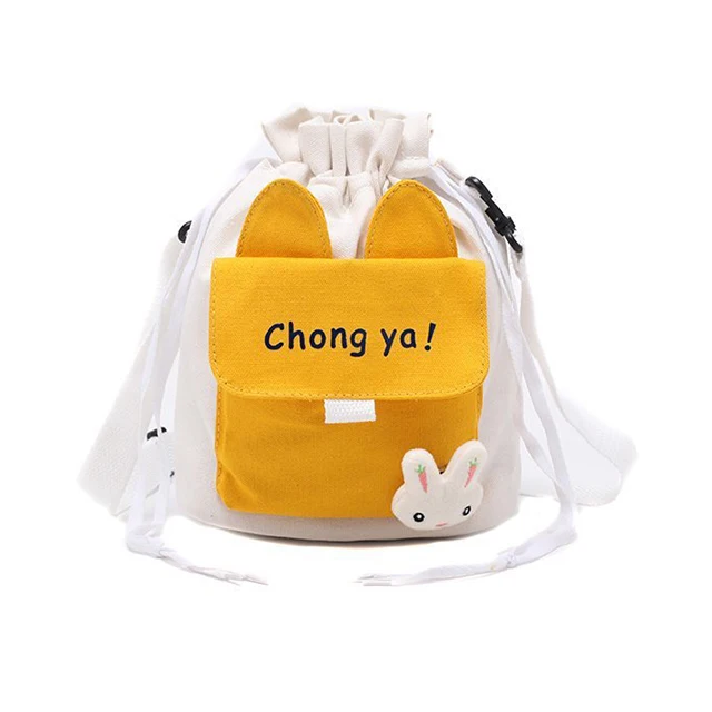 

Cute cartoon teenage girl student messenger canvas bag