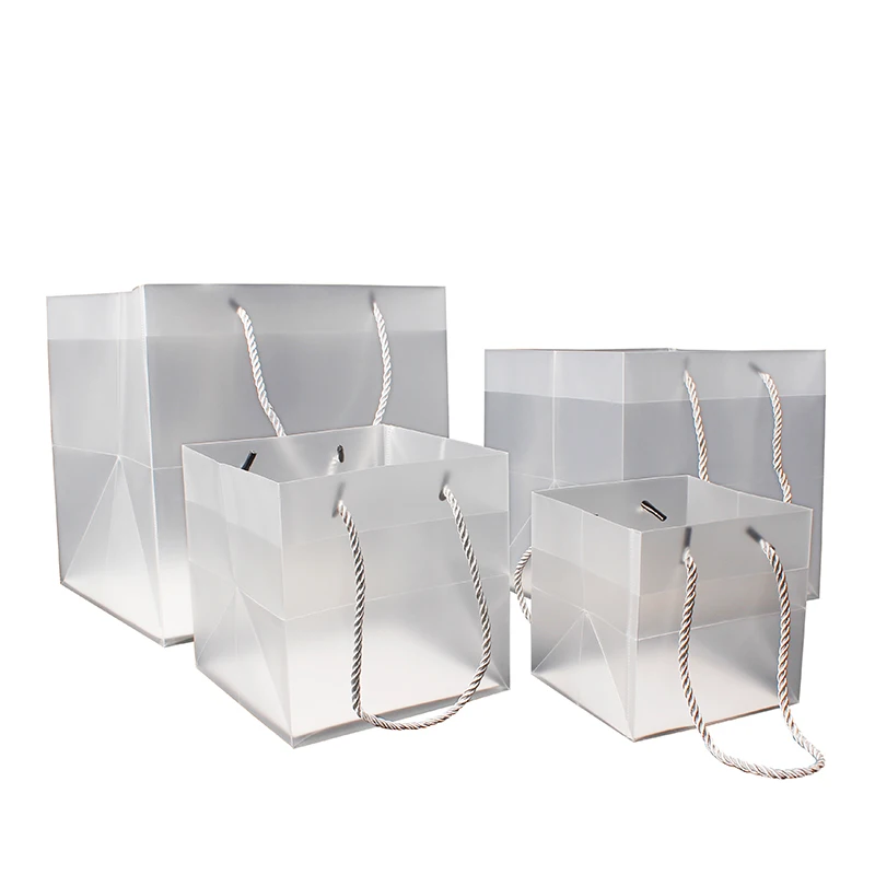 

Square 25X25X25cm birthday gifts are exclusively for transparent tote bags