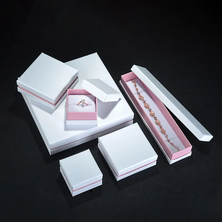 

Pink paper ring box customized wholesale high-end tiandi cover jewelry box, Green, red, white