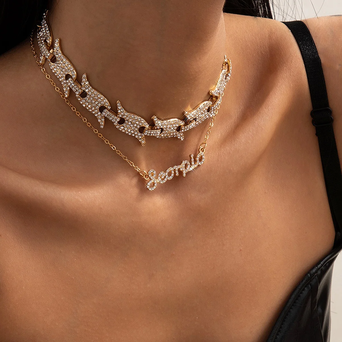 

Vintage Luxury Crystal Choker Necklace for Women Jewelry Zodiac Scorpio Pendant Link Chain Necklace New Fashion Accessories, Picture shows