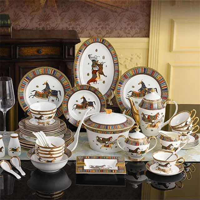 

Good Selling 58 Pcs Exquisite Ceramic Dinner Sets Europe Luxury Four War Horses Porcelain Dinnerware Sets