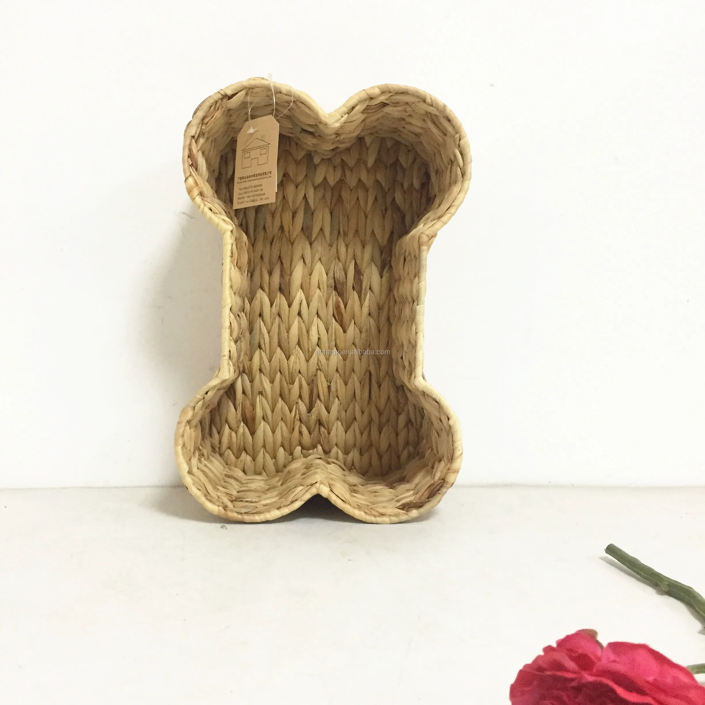 

XH Boneshape Eco-friendly Natural Water Hyacinth Seagrass Handwoven Storage Collection basket