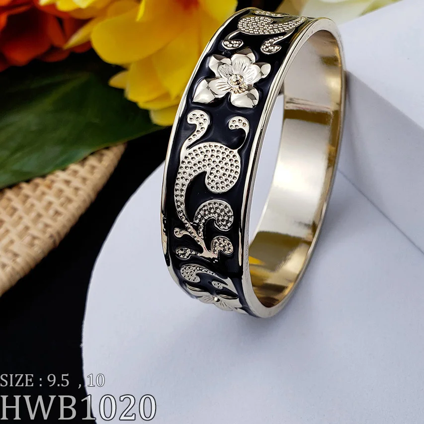 

Fast delivery Plumeria flower black enameled gold luxury bracelet, Customized color