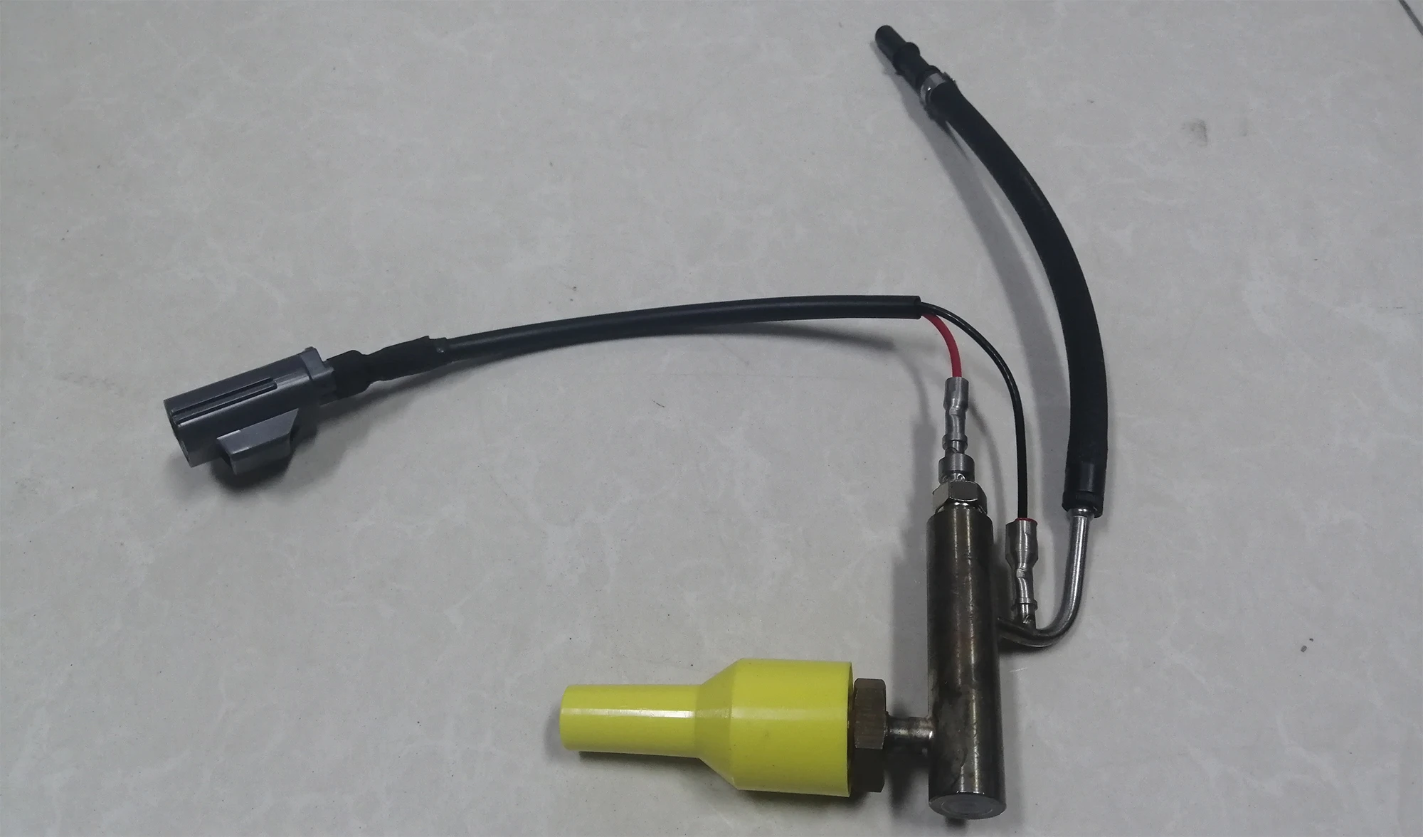 Fuel Exhaust Temperature Sensor For Ford Kuga Edge 1856982 Av619t540