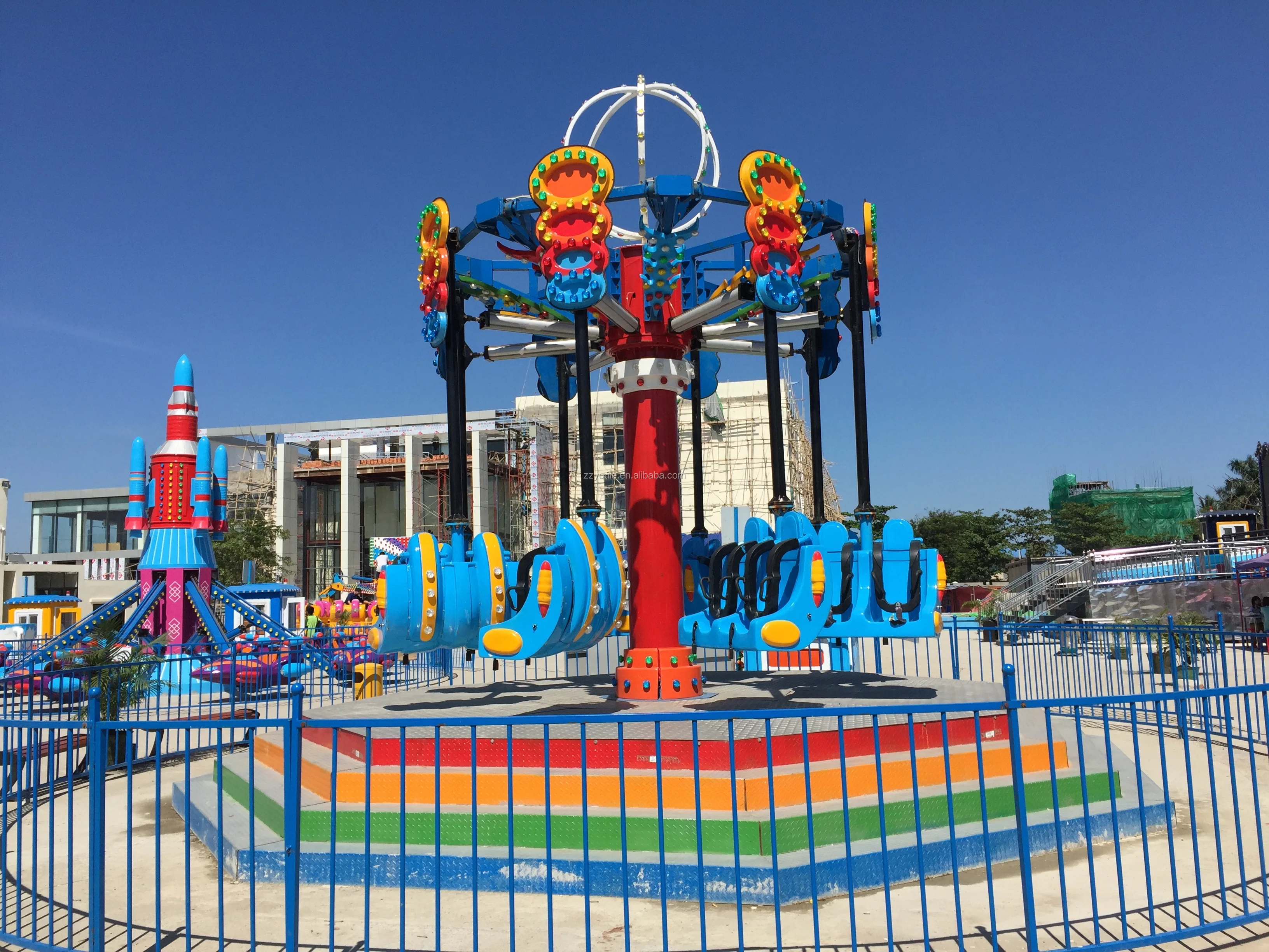 嘉年华儿童游乐游乐园乘坐螺旋喷气式飞机出售