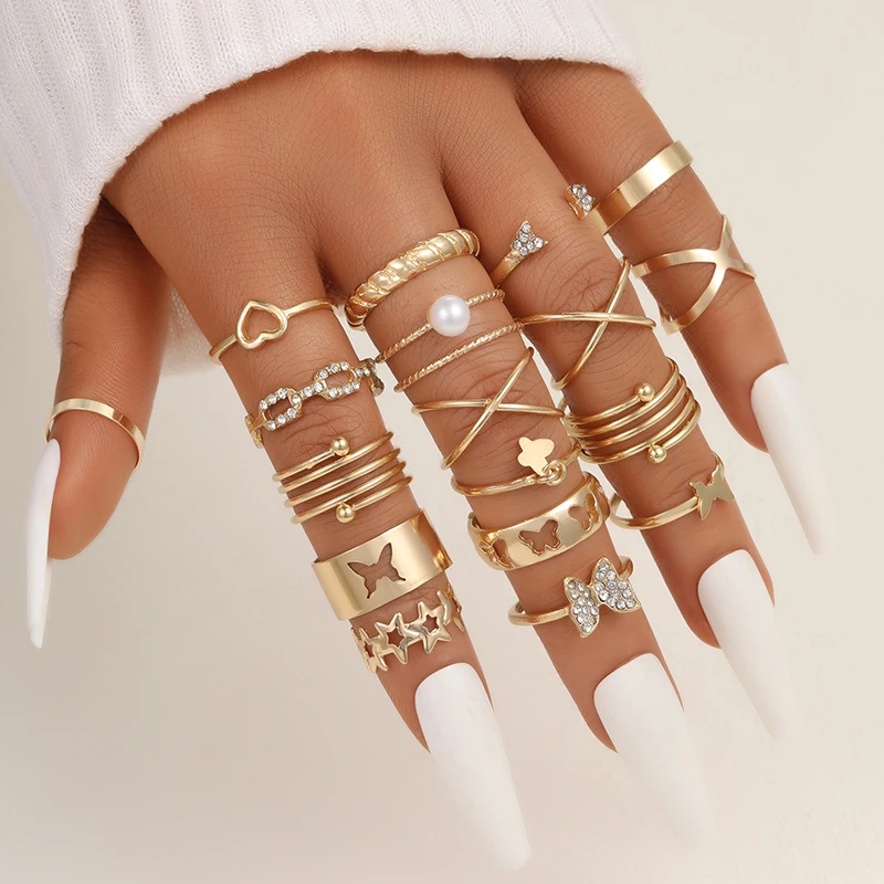 Vintage Geometric Gold Rings Set for Women Men Punk Butterfly Pearl Chain Knuckle Rings Trend Jewelry set